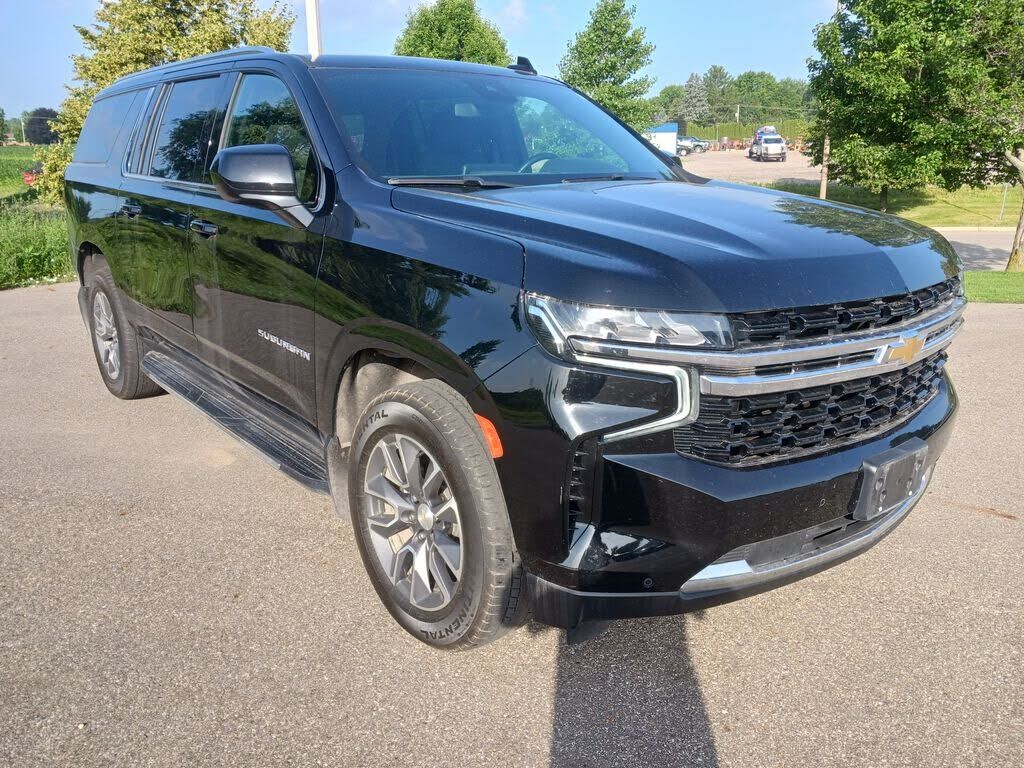 2023 CHEVROLET Suburban