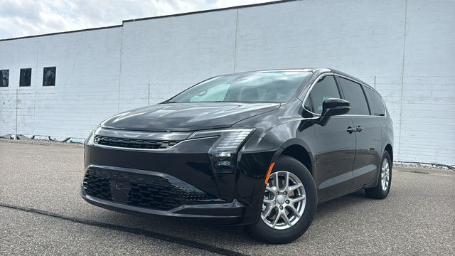 2027 CHRYSLER Pacifica