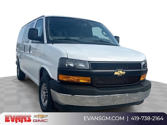 2026 CHEVROLET Express
