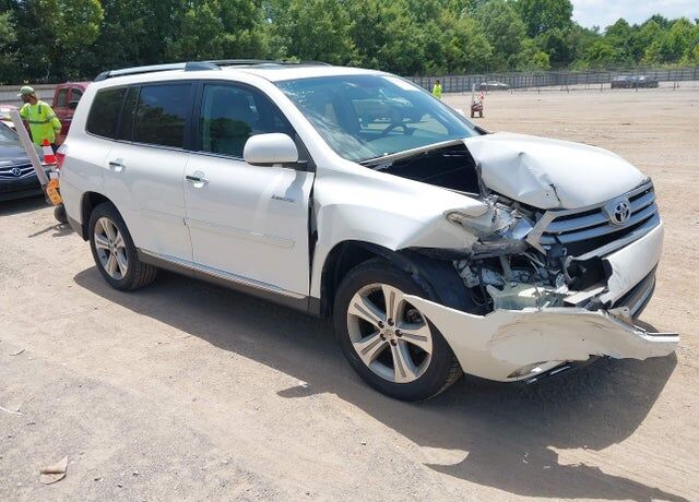 2012 TOYOTA Highlander