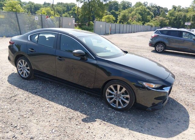2022 MAZDA Mazda3
