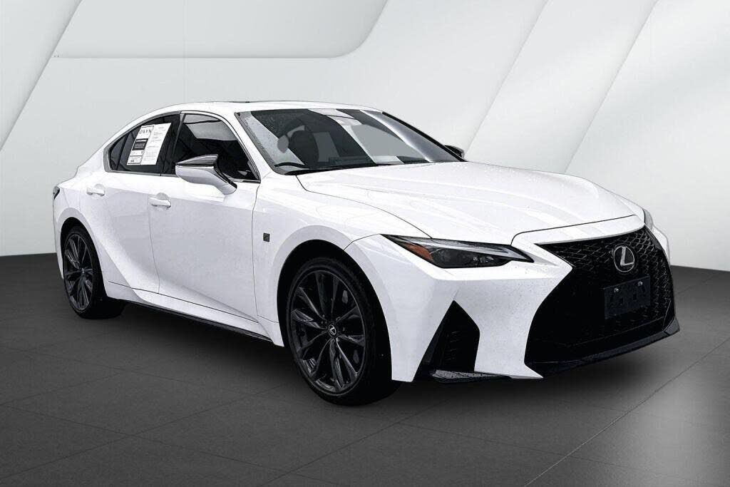 2024 LEXUS IS