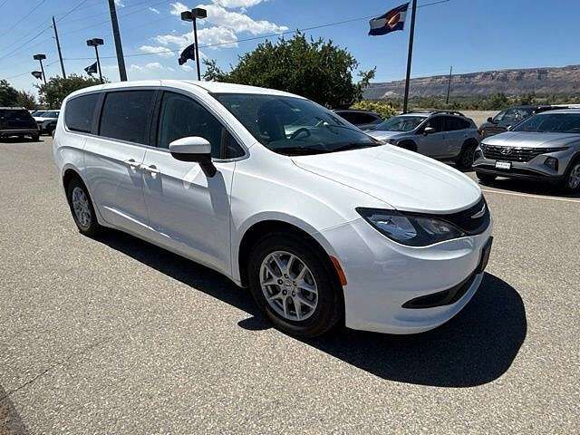 2022 CHRYSLER Pacifica