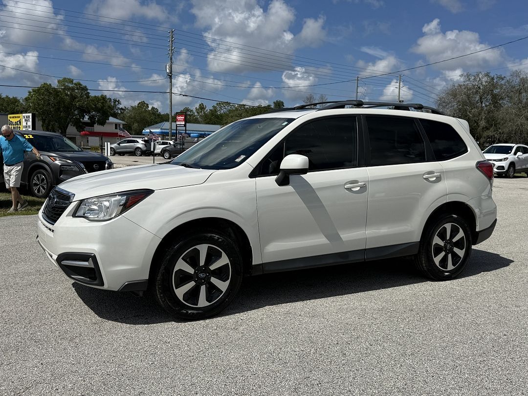 2017 SUBARU Forester