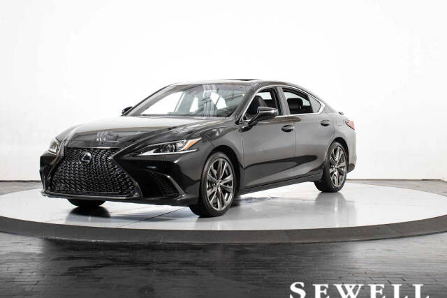 2020 LEXUS ES