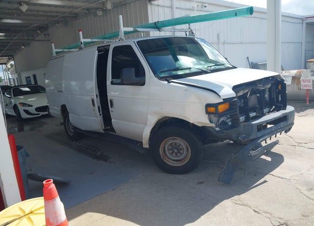 2013 FORD E-350