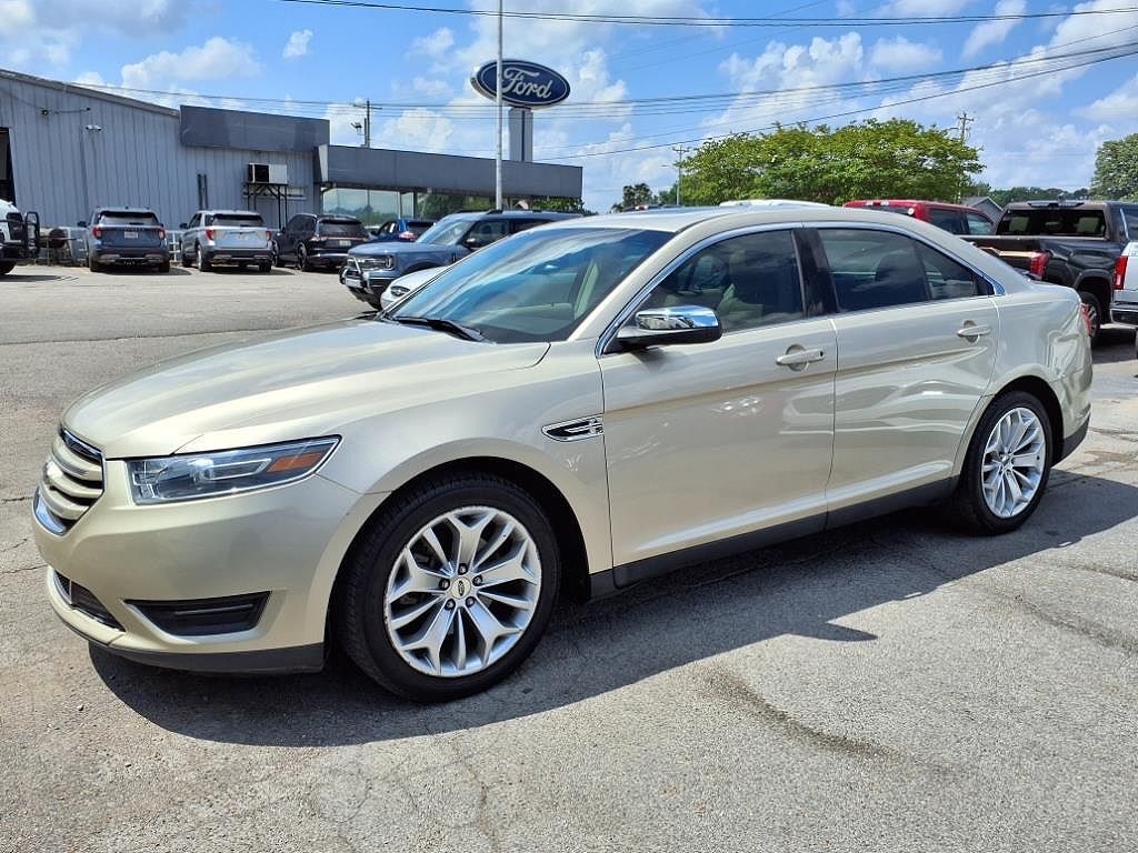 2018 FORD Taurus