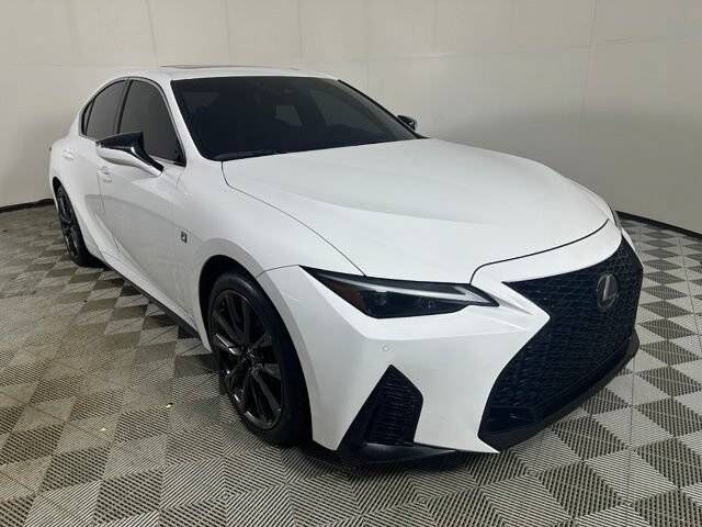 2023 LEXUS IS