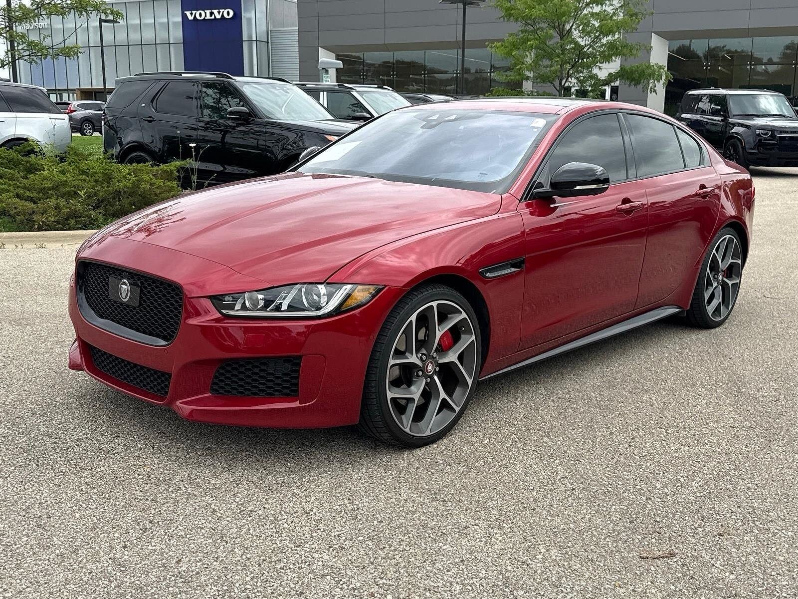2019 JAGUAR XE