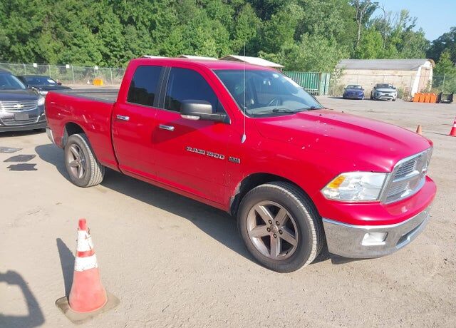 2012 DODGE Ram