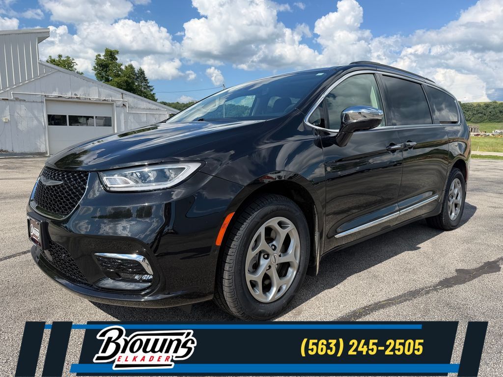 2022 CHRYSLER Pacifica