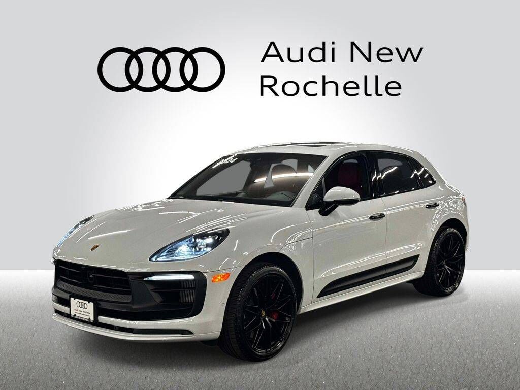 2024 PORSCHE Macan