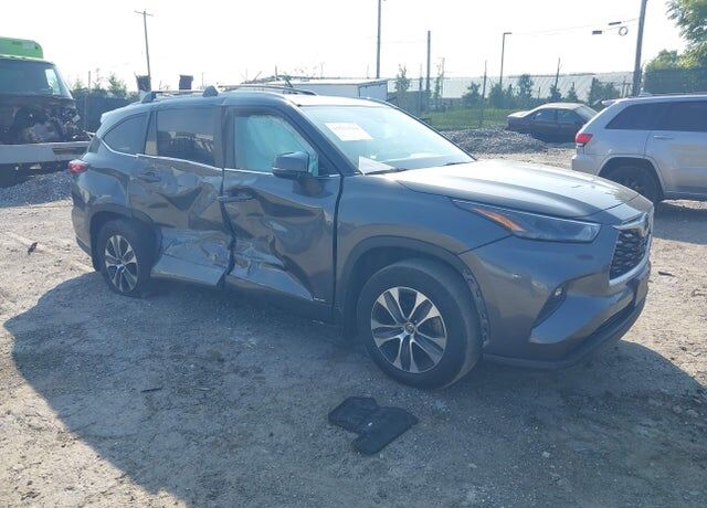 2023 TOYOTA Highlander