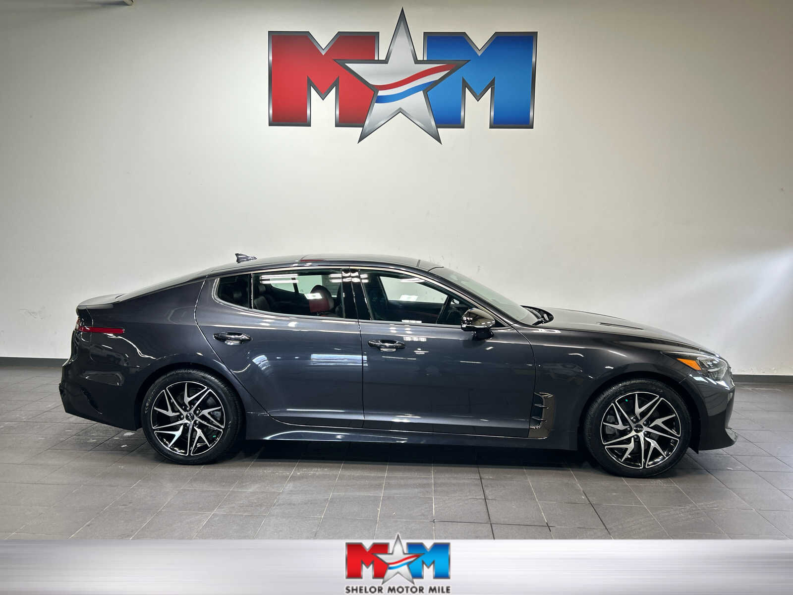 2023 KIA Stinger