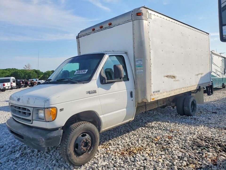2002 FORD E-350