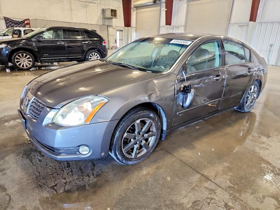 2005 NISSAN Maxima