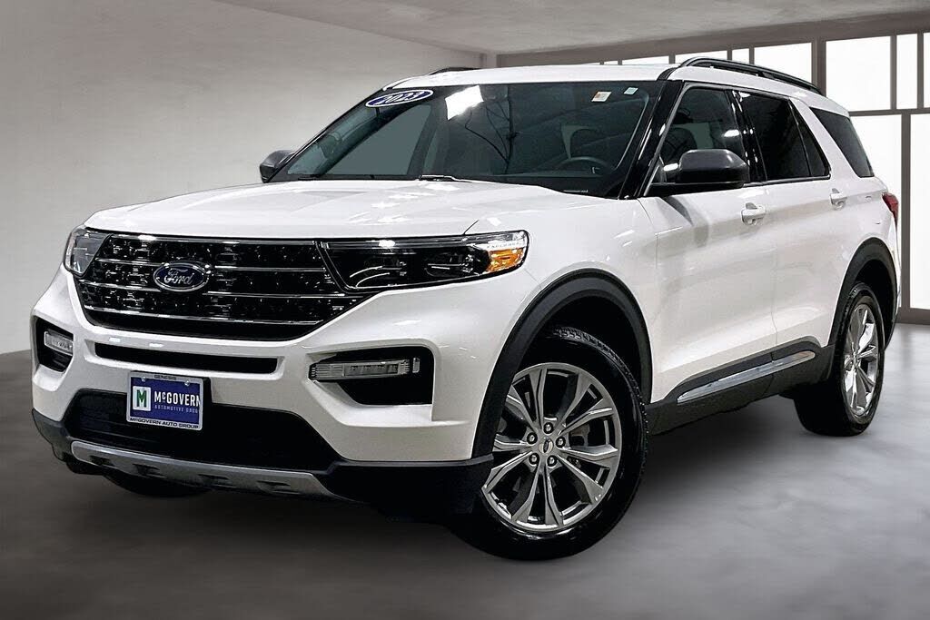 2023 FORD Explorer