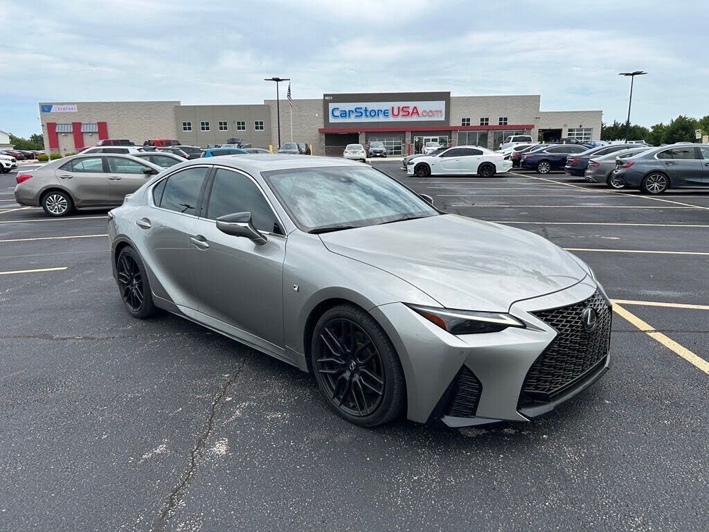 2023 LEXUS IS
