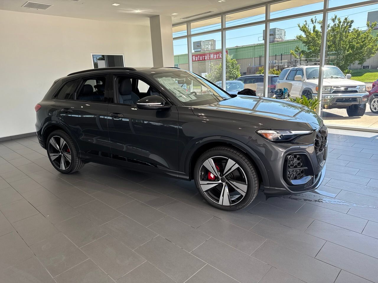 2026 AUDI SQ5