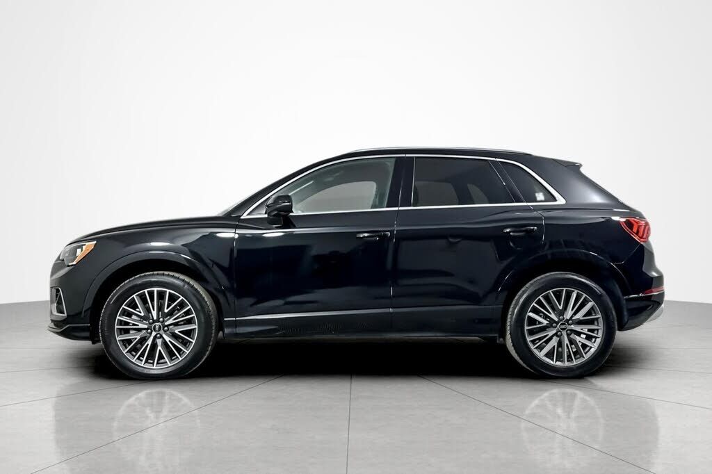 2022 Audi Q3