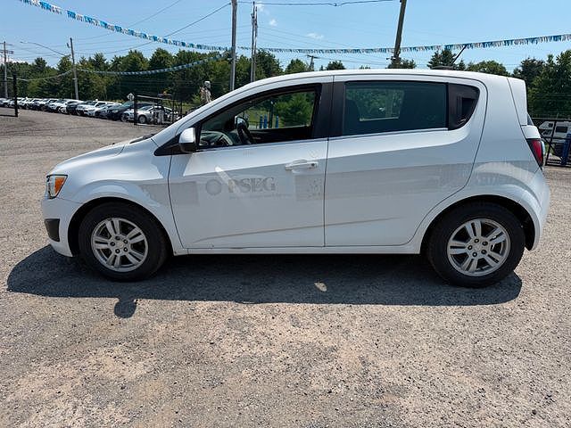 2016 CHEVROLET Sonic