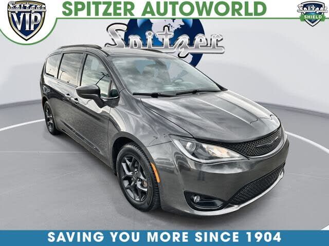 2019 CHRYSLER Pacifica