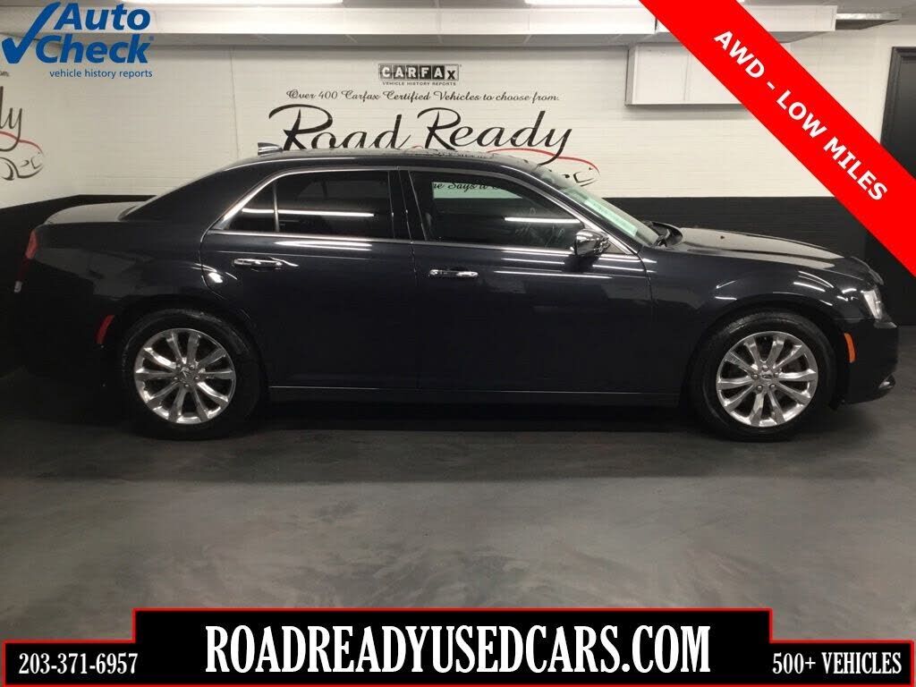 2017 CHRYSLER 300