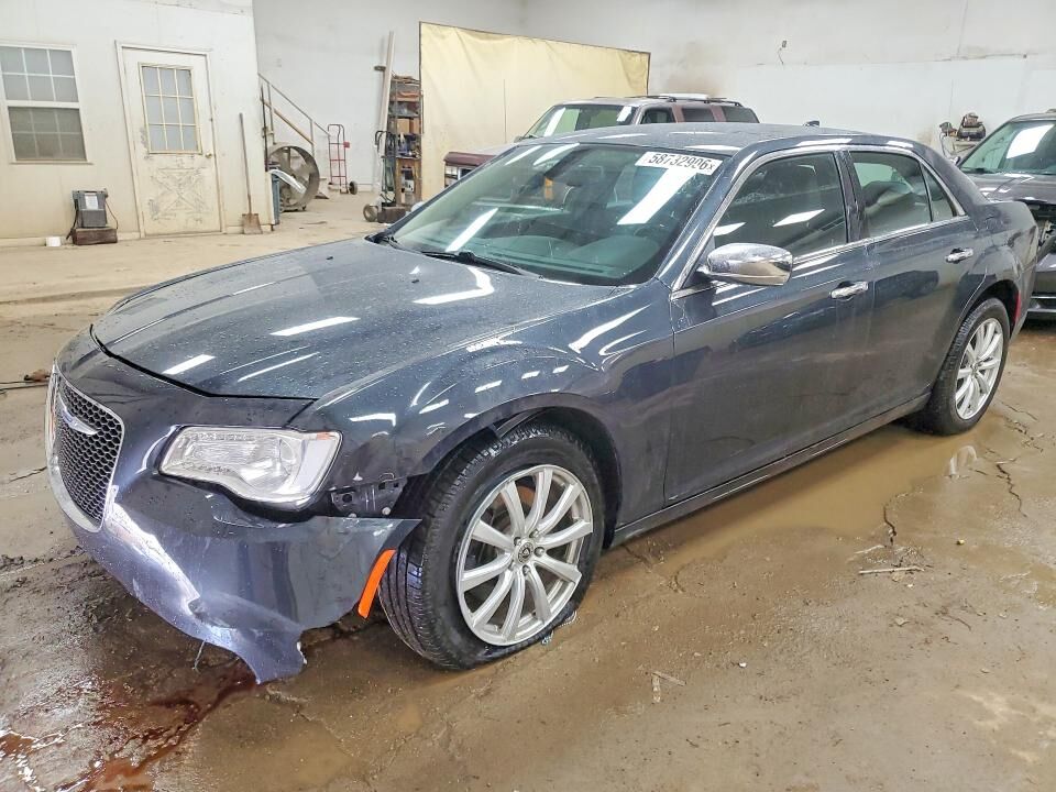 2019 CHRYSLER 300