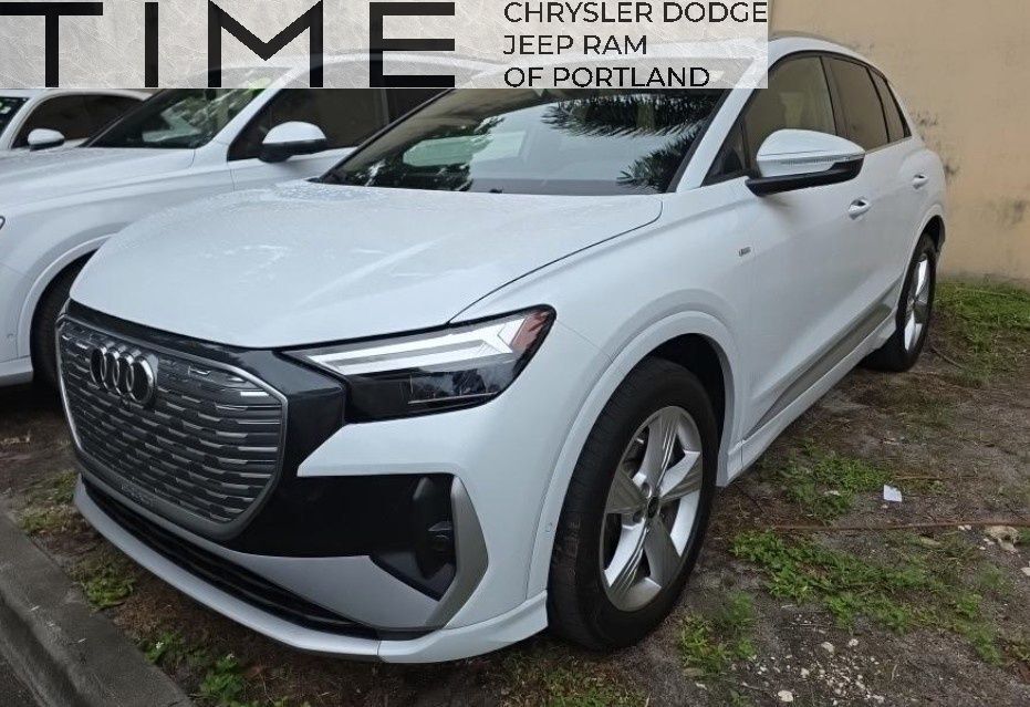 2024 AUDI Q4
