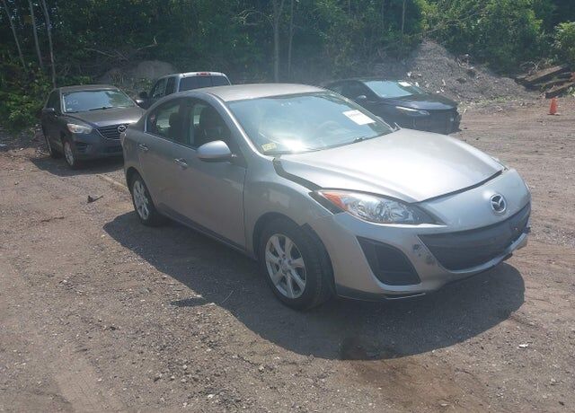 2010 MAZDA Mazda3