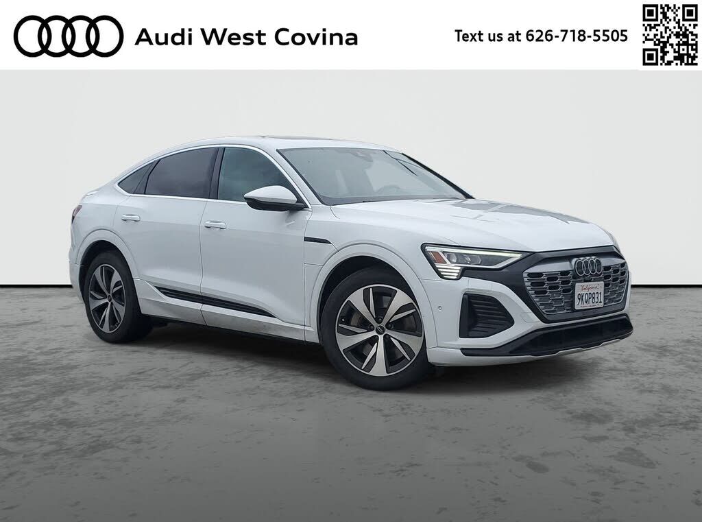 2024 AUDI Q8
