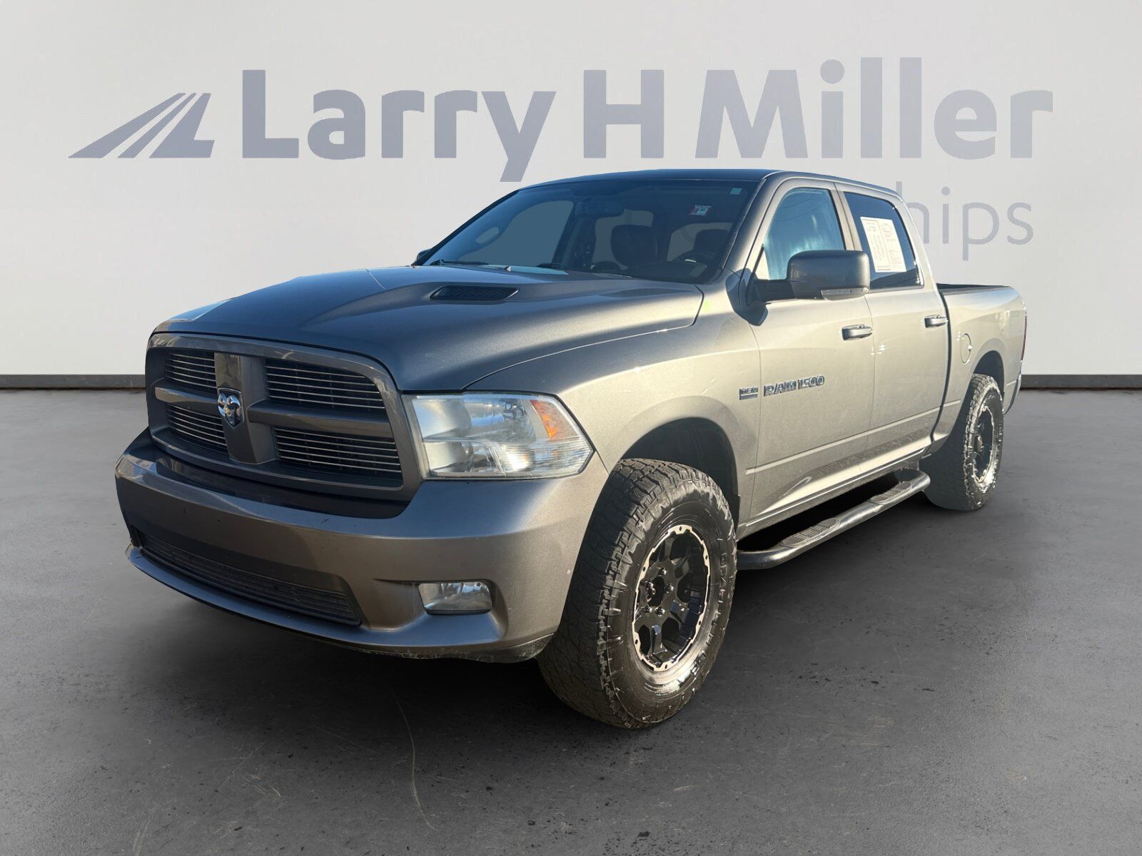 2012 DODGE Ram