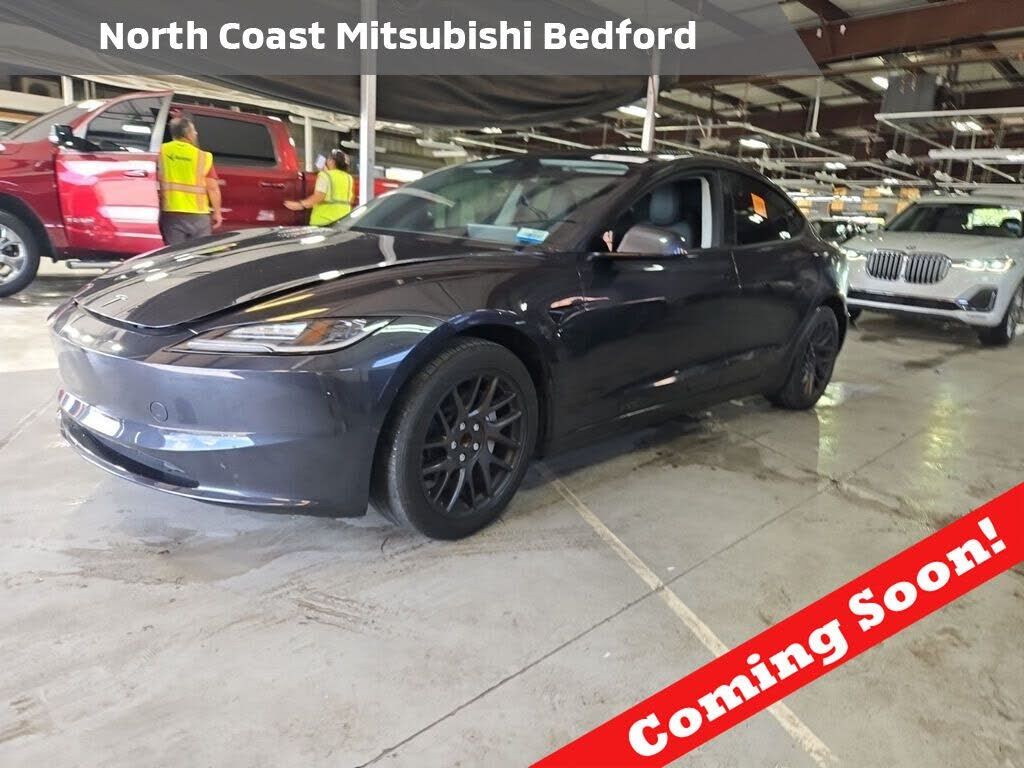 2024 TESLA Model 3