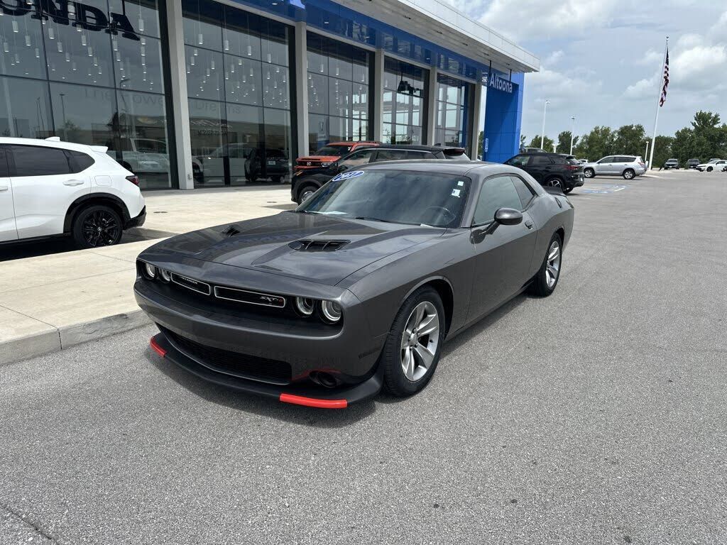 2017 DODGE Challenger