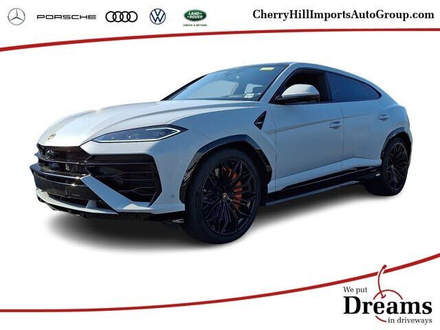 2025 LAMBORGHINI URUS