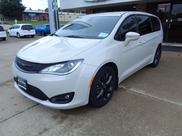 2020 CHRYSLER Pacifica