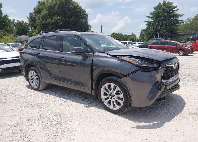 2023 TOYOTA Highlander