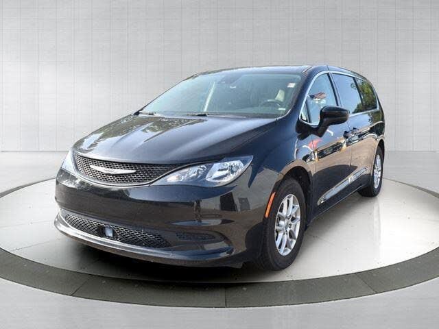 2024 CHRYSLER Voyager