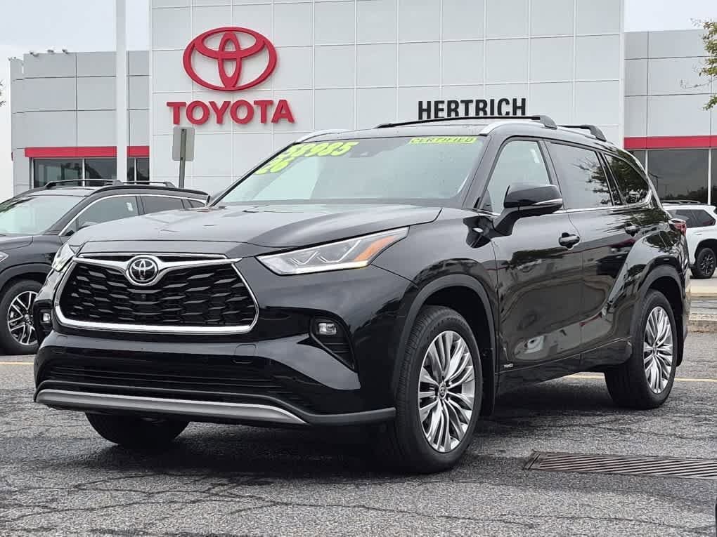 2026 TOYOTA Highlander