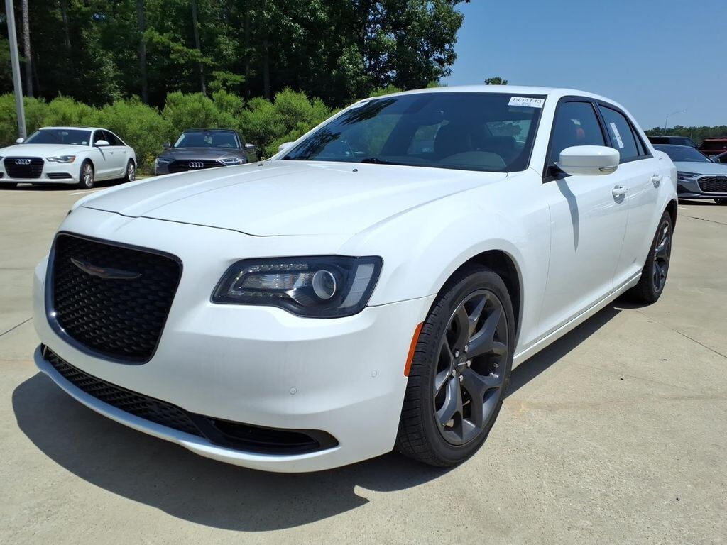 2023 CHRYSLER 300