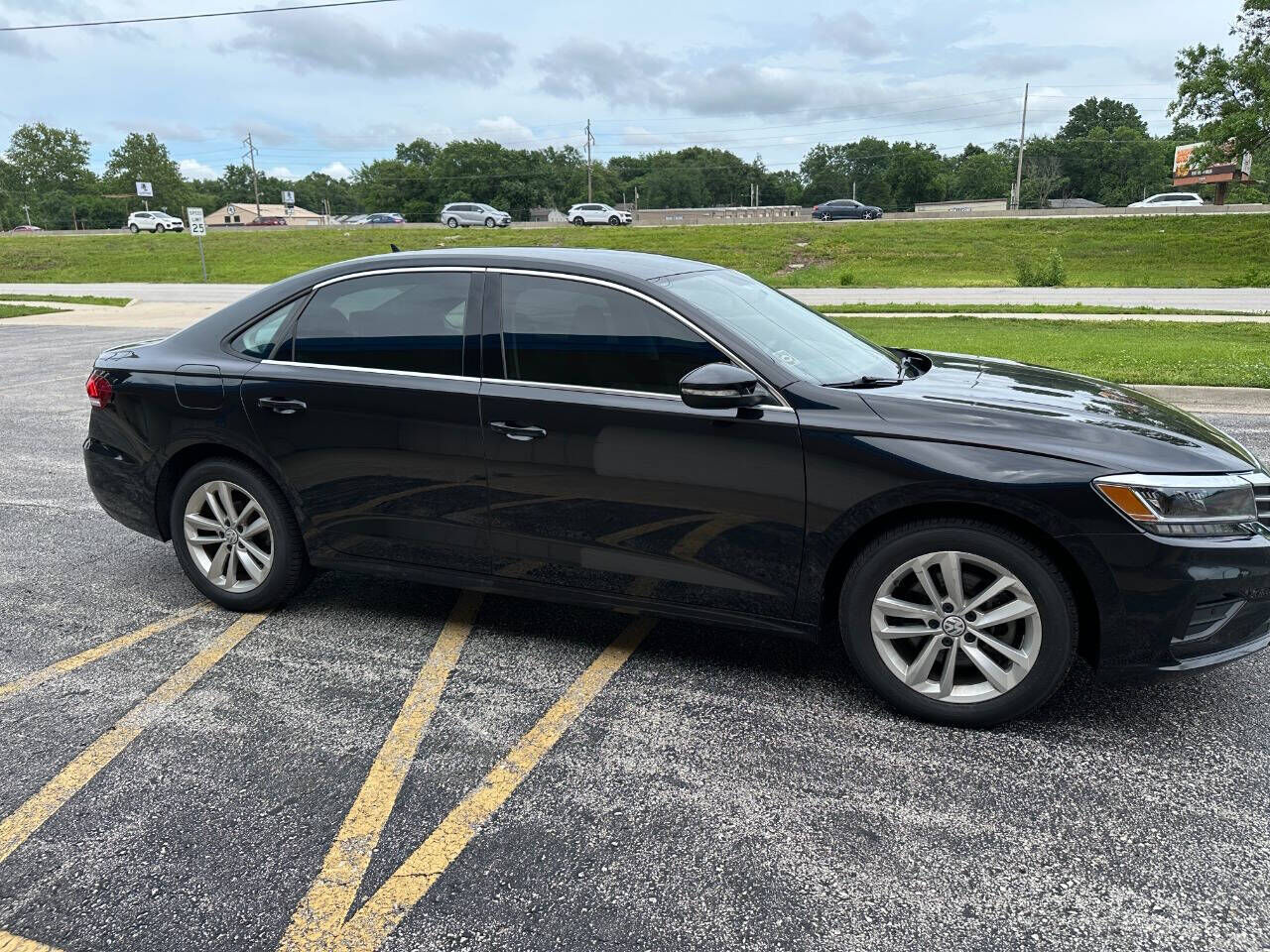 2021 VOLKSWAGEN Passat