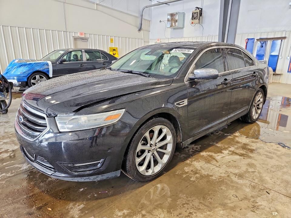 2013 FORD Taurus