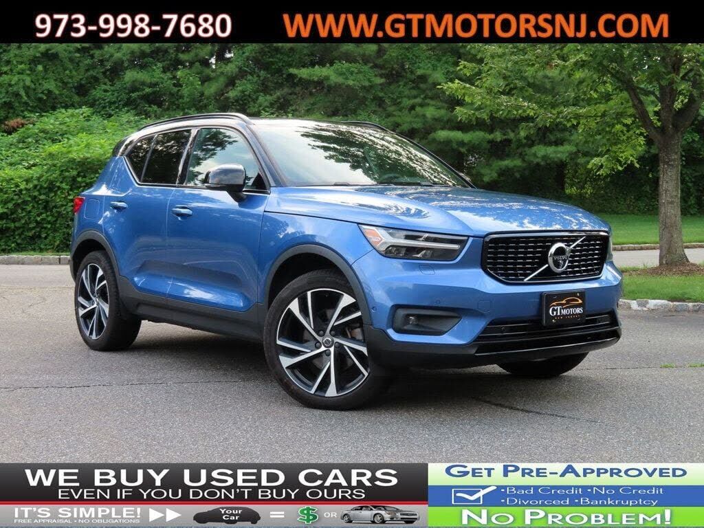 2019 VOLVO XC40