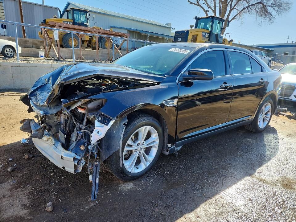 2013 FORD Taurus