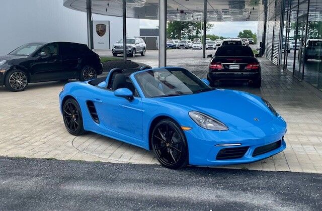 2025 PORSCHE 718