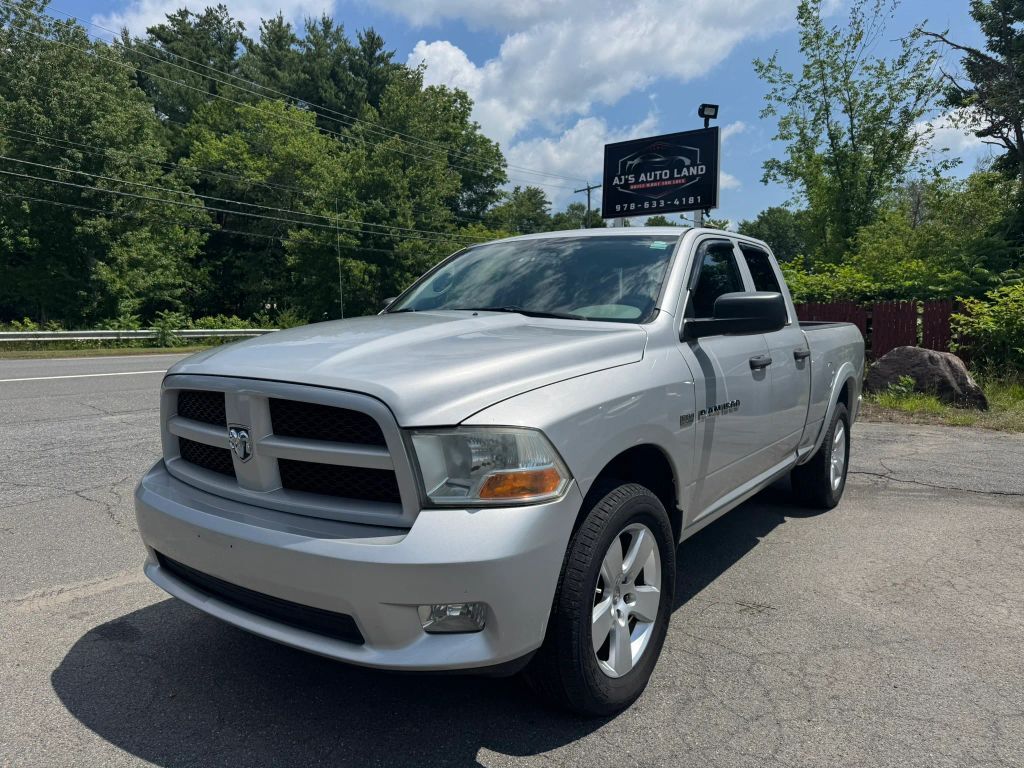 2012 DODGE Ram