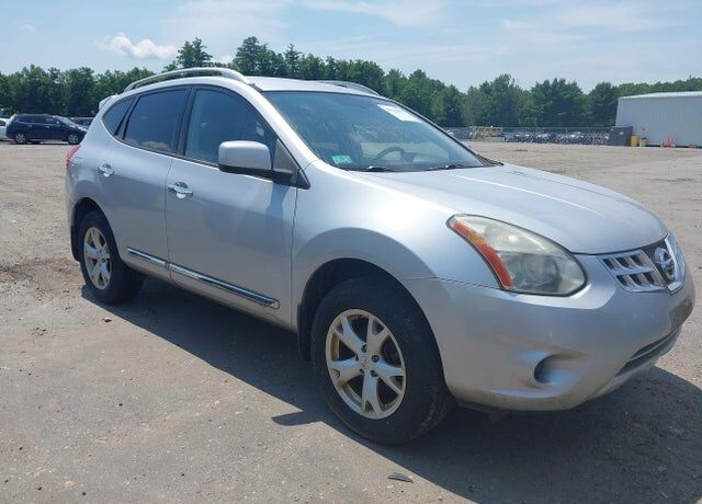 2011 NISSAN Rogue