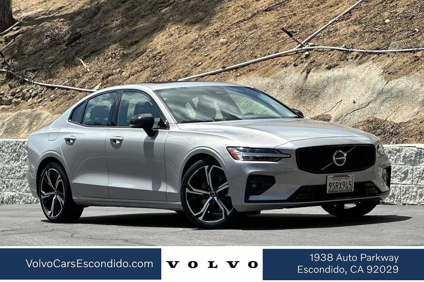 2025 VOLVO S60
