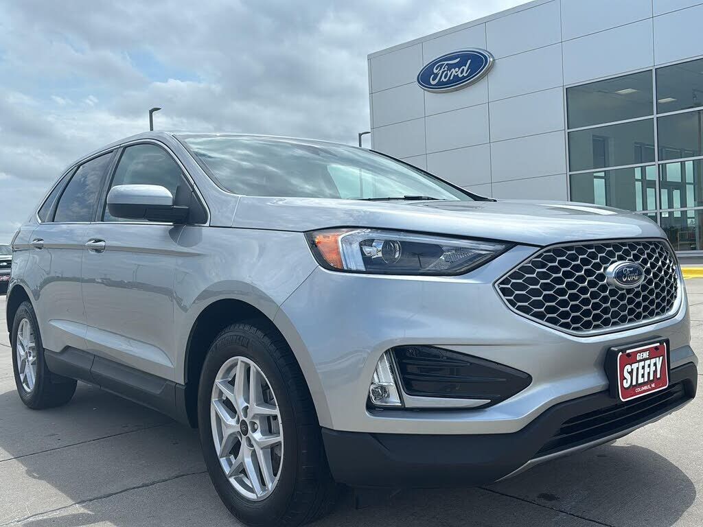 2023 FORD Edge