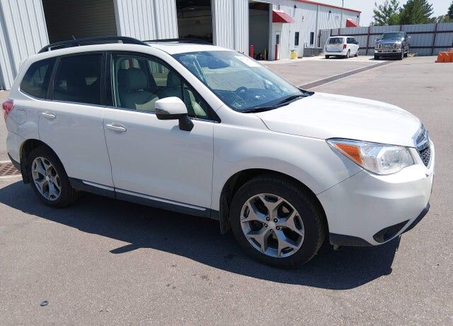 2015 SUBARU Forester